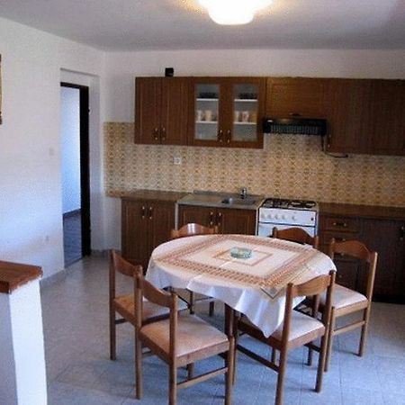 Apartmani Jure Marzic Pag Island Esterno foto